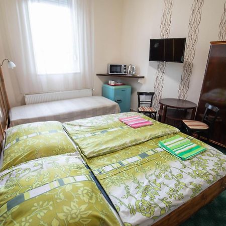 Art Maganszallashely Debrecen Zimmer foto